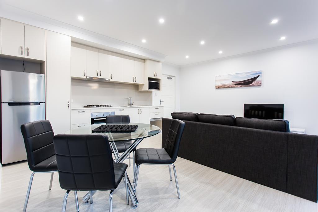 Reflections By Rockingham Apartments Δωμάτιο φωτογραφία