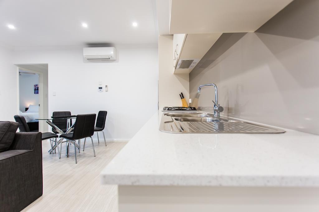 Reflections By Rockingham Apartments Δωμάτιο φωτογραφία